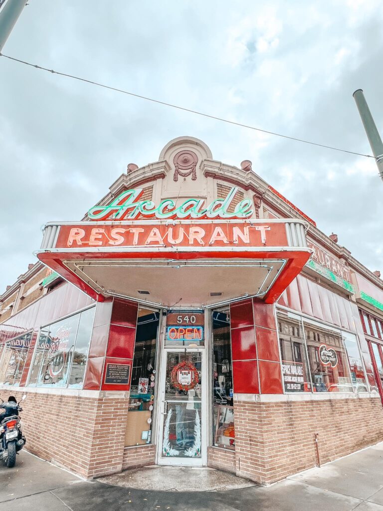 luoghi di Elvis a Memphis, l'Arcade Restaurant esterno